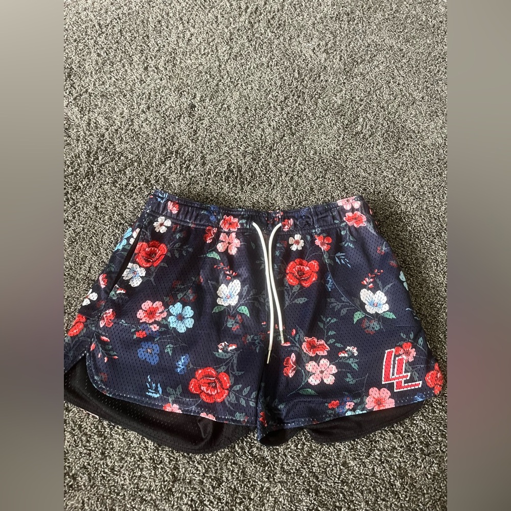 LUMBER LEGS SHORTS